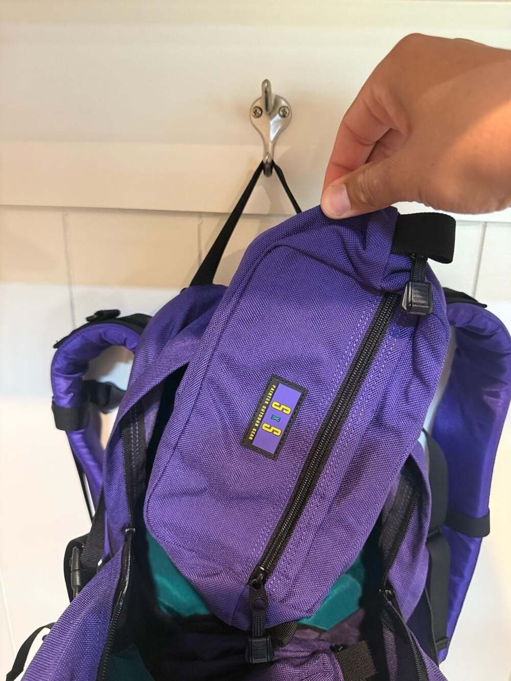 Vintage S x S Painter Outdoor Gear Purple and Teal Hiking Backpack - Picture 5 of 9